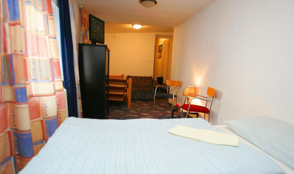 Hostel 021 Novi Sad Habitación foto
